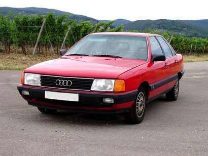 Audi 100
