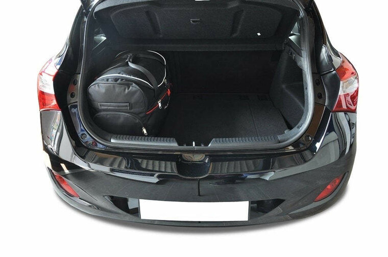 Hyundai i30 Hatchback 2012-2016 | KJUST | Set van 4 tassen
