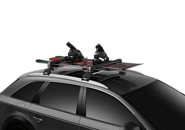 Thule Snowpack L met snowboard