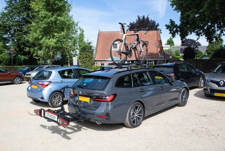 Spinder RT1 dak fietsendrager op dak auto