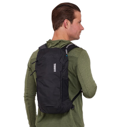 autovoordeelwinkel-Thule-AllTrail-10-liter-Black-3205076-dragend