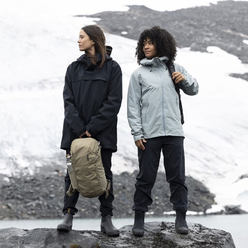 autovoordeelwinkel-Thule-AllTrail-16-liter-Faded-Khaki-3205080-sfeer