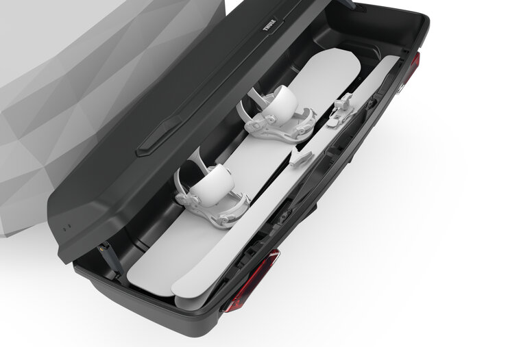 thule-arcos-black-906600-open-met-ski's