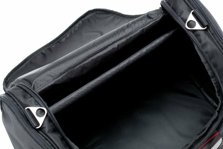 Kjust reistassenset Volvo V40 vijfdeurs 2012-2020 set van 3 tassen 2x roltas + 1x vliegtuigtas