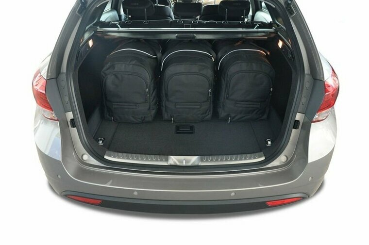 Kjust reistassenset Hyundai i40 Tourer 2011-2019 set van 5 tassen 3x roltas + 2x vliegtuigtas