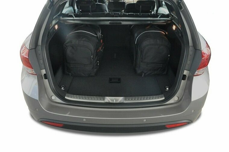 Kjust reistassenset Hyundai i40 Tourer 2011-2019 set van 5 tassen 3x roltas + 2x vliegtuigtas