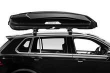 Hapro Trivor 640 - Brilliant Black - zijkant op auto