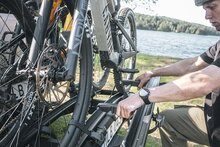 thule-velospace-3-3-bike-fiets-plaatsen