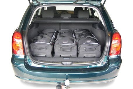 Reistassenset Toyota Avensis II 2003-2008 wagon