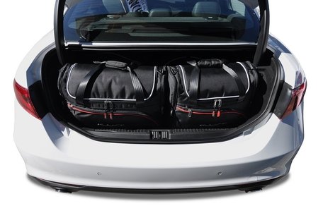Alfa Romeo Giulia vanaf 2015 | KJUST | Set van 4 tassen